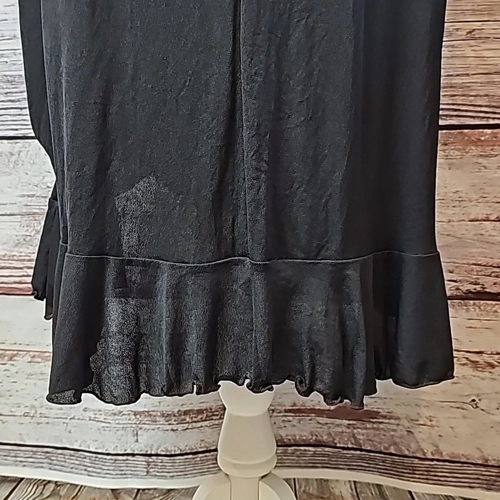 NEW i.e. PETITE BLACK LINED SLEEVELESS CICKTAIL DRESS - Picture 8 of 13